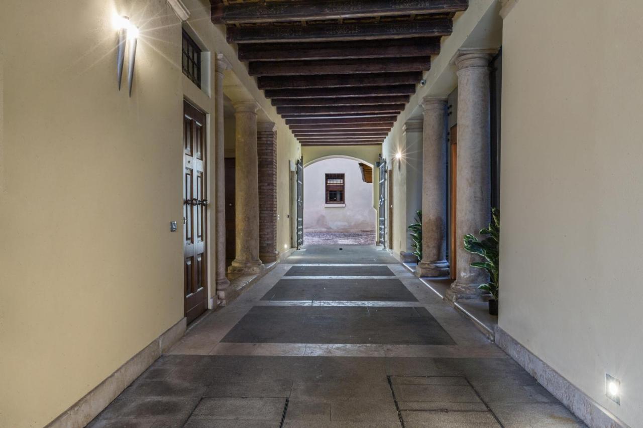 Palazzo Cavalli Pasquini Verona Exterior photo